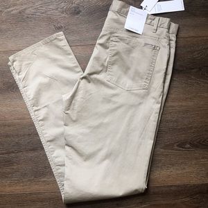 NWT Calvin Klein Men’s Slim Fit Pants Size 34/34